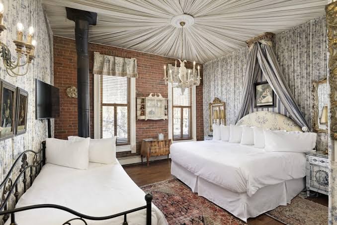 The Residence Hotel