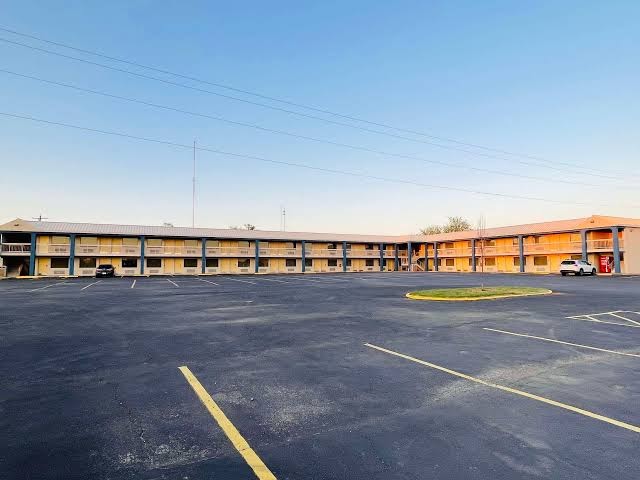 SureStay by Best Western Childress Hotel 3