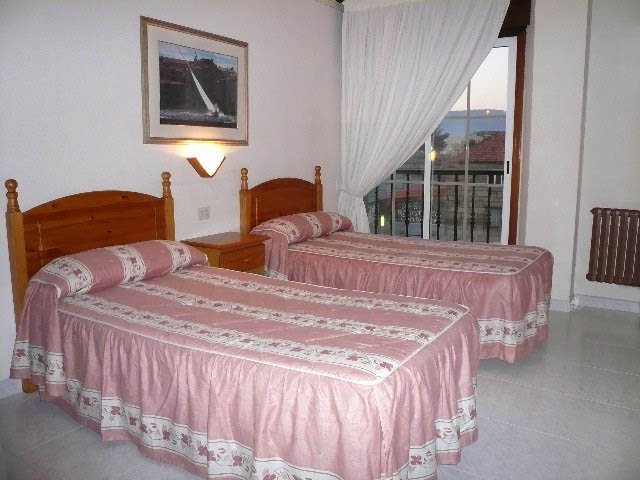Hostal O Roxo Hotel 2