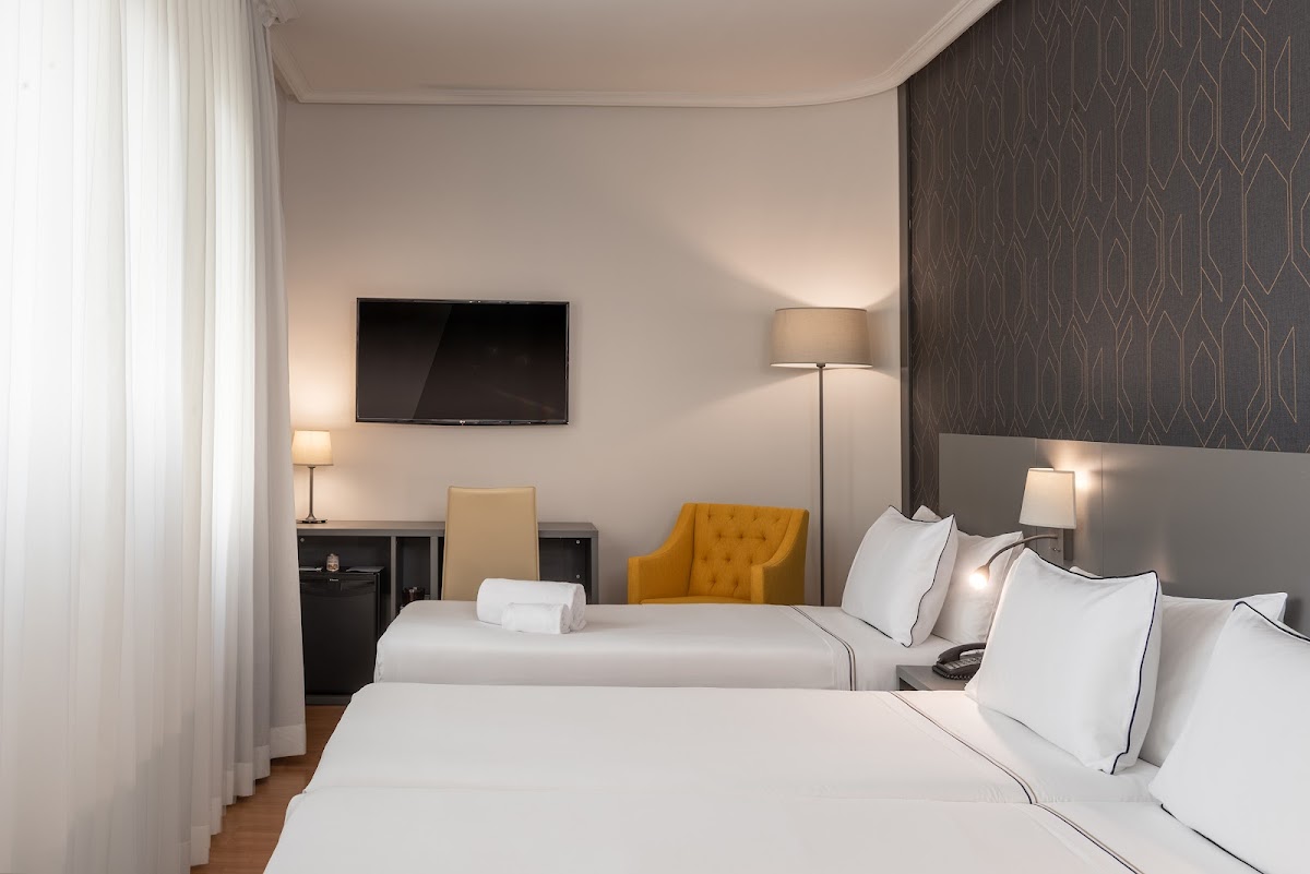 Hotel Madrid Plaza España Affiliated by Meliá Hotel 3