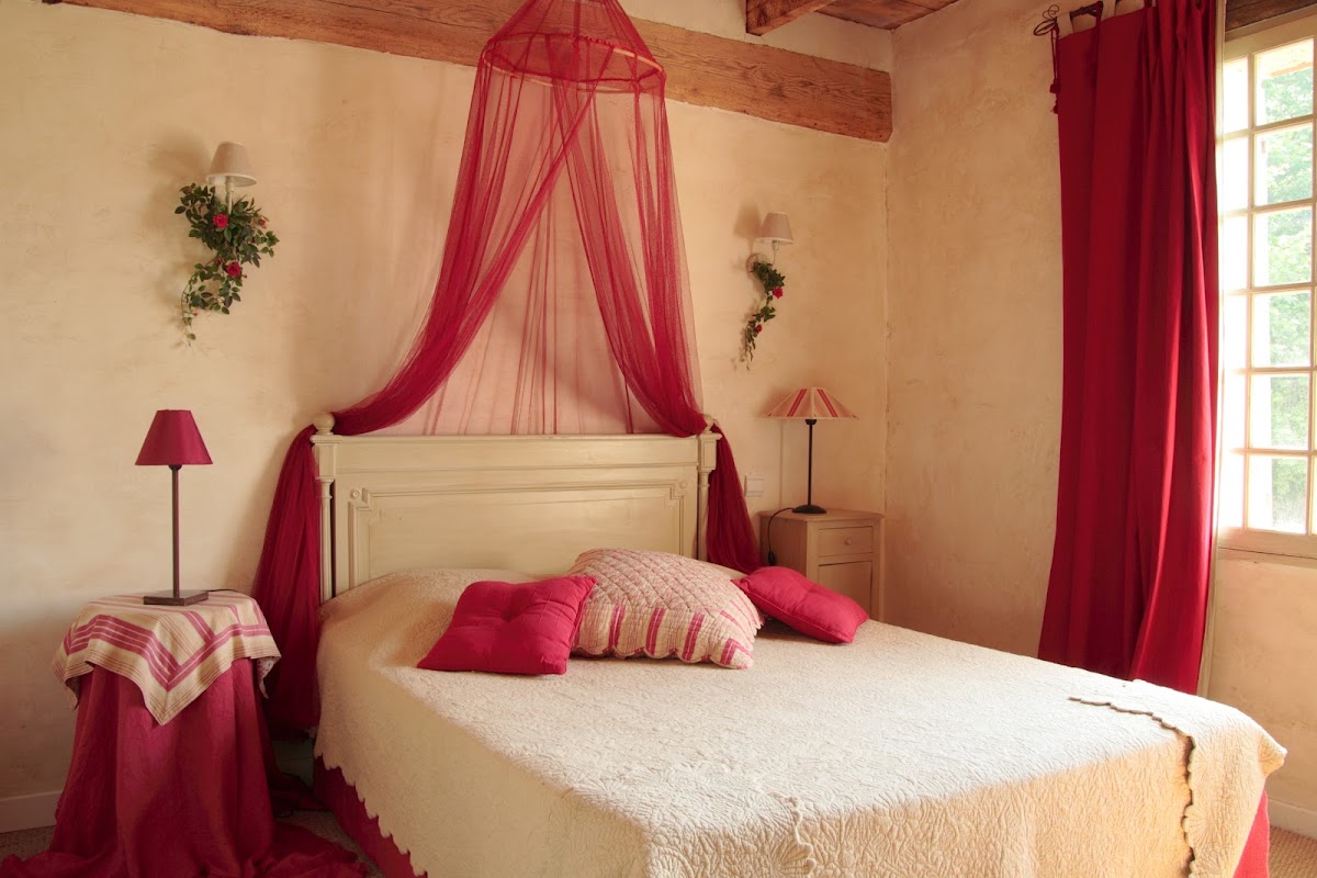 Le Vieux Moulin de Crillon Hotel 2