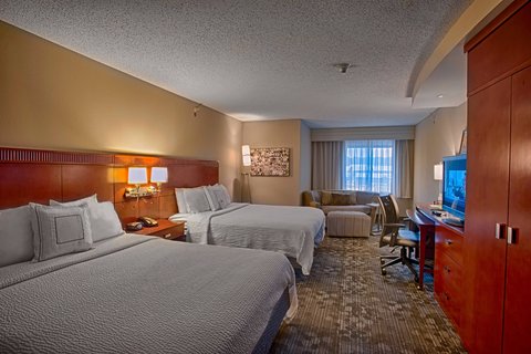 Courtyard by Marriott Wall at Monmouth Shores Corporate Park Hotel 2