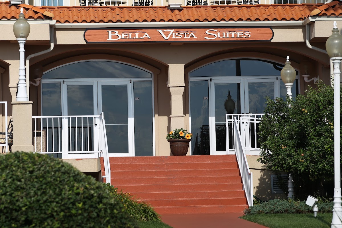 Bella Vista Suites Hotel 3