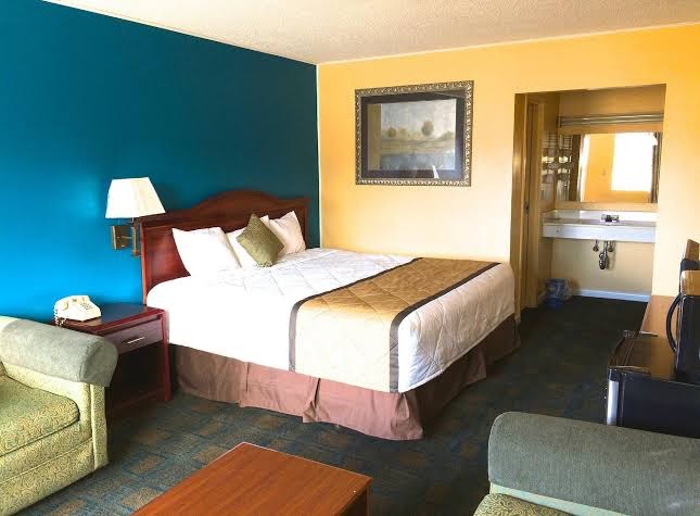 Duffy's Motel Hotel 2