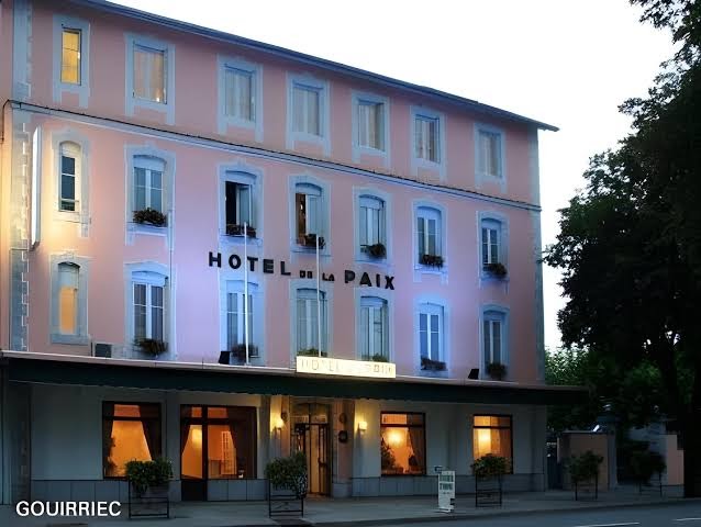 Hotel De La Paix