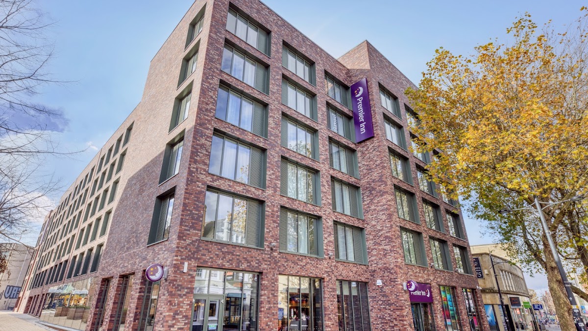 Premier Inn Swindon Town Centre hotel