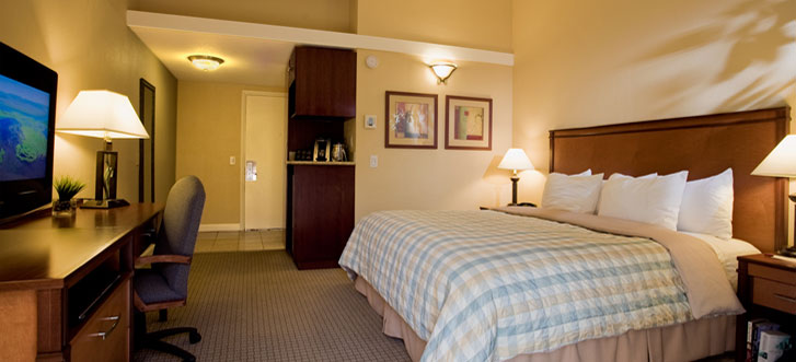 Red Cottage Inn & Suites Hotel 2