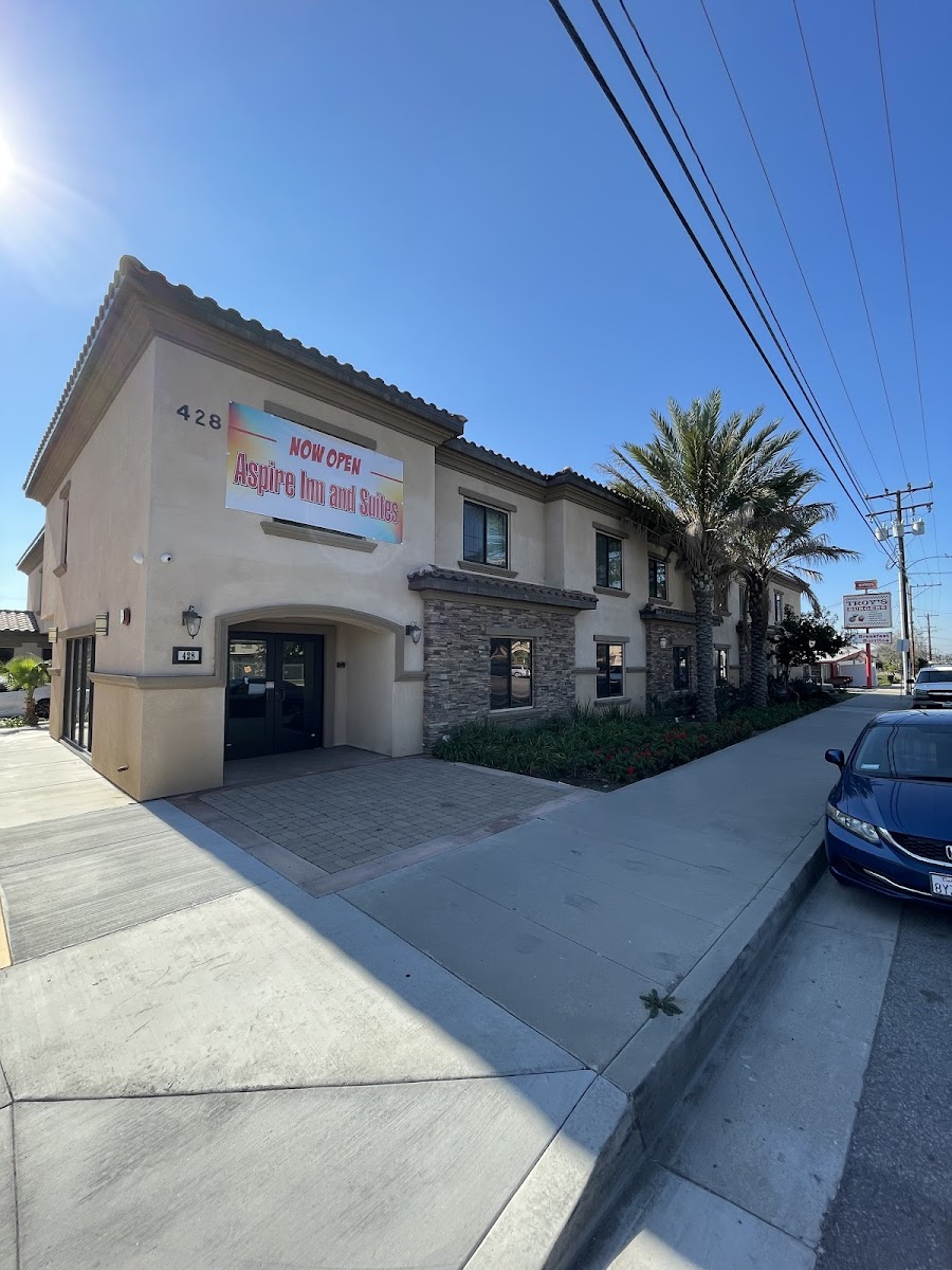 Aspire Inn and Suites