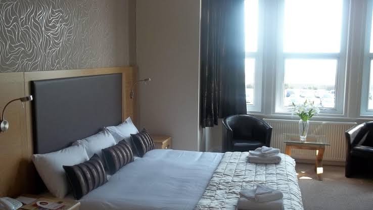 Palm Court Hotel and Burlington Function Suite Hotel 3