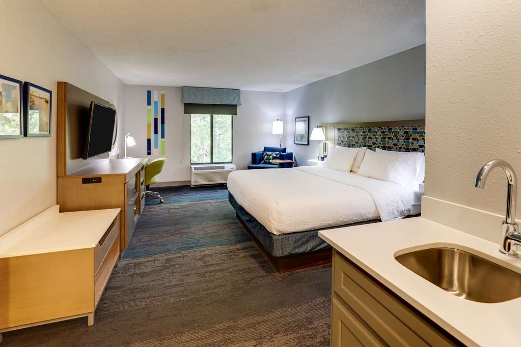 Hampton Inn Cumming Hotel 2