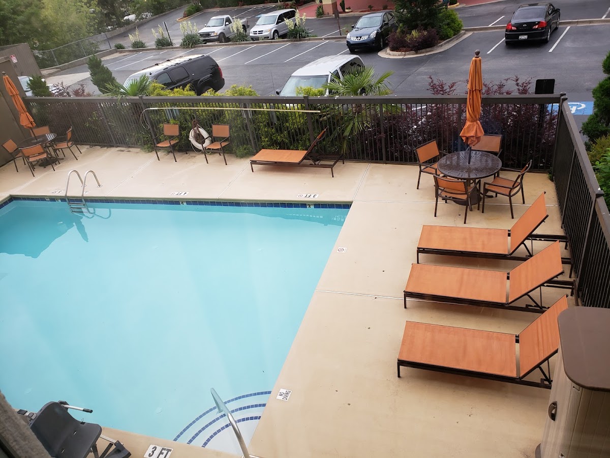 Hampton Inn Cumming Hotel 3