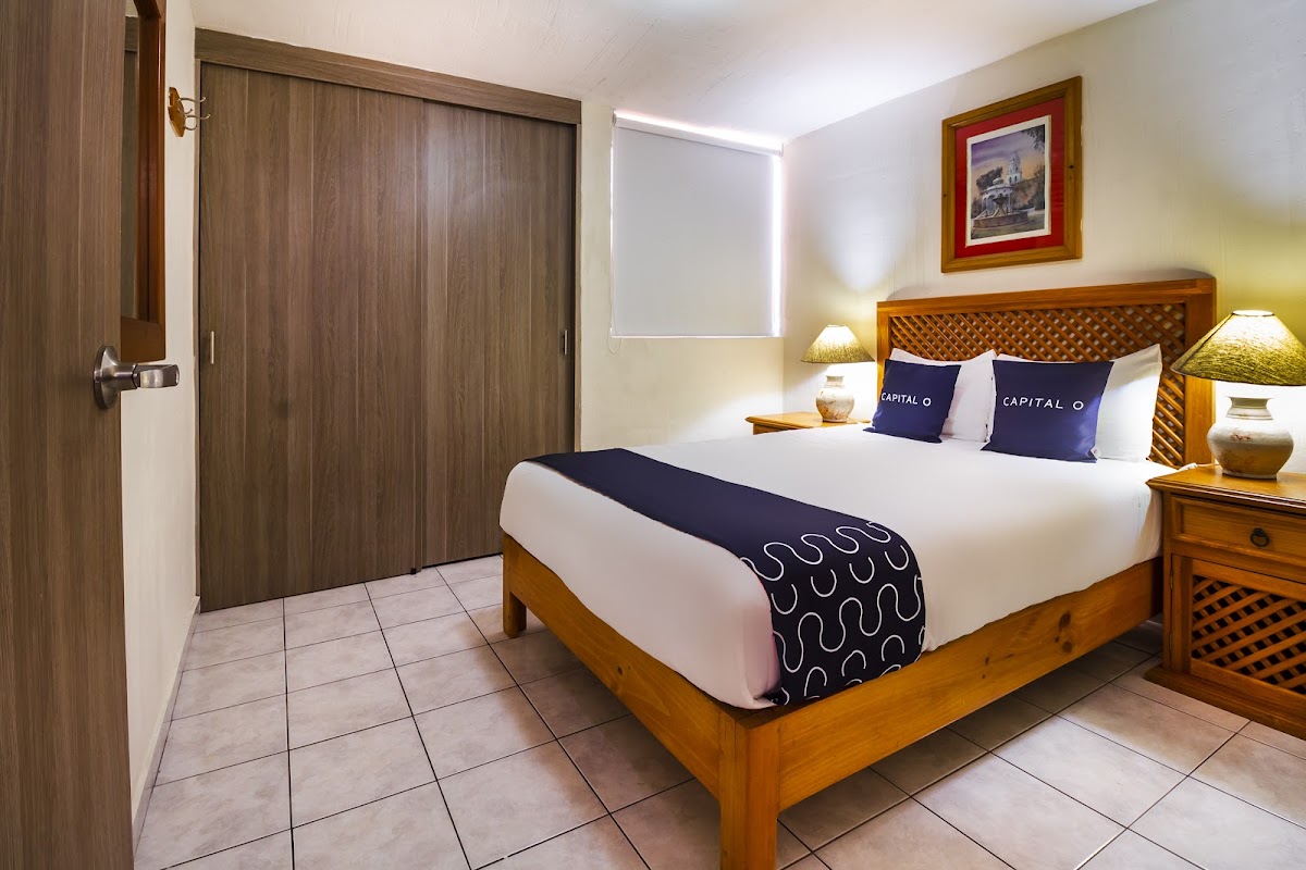 Capital O Suites Navata Hotel 2