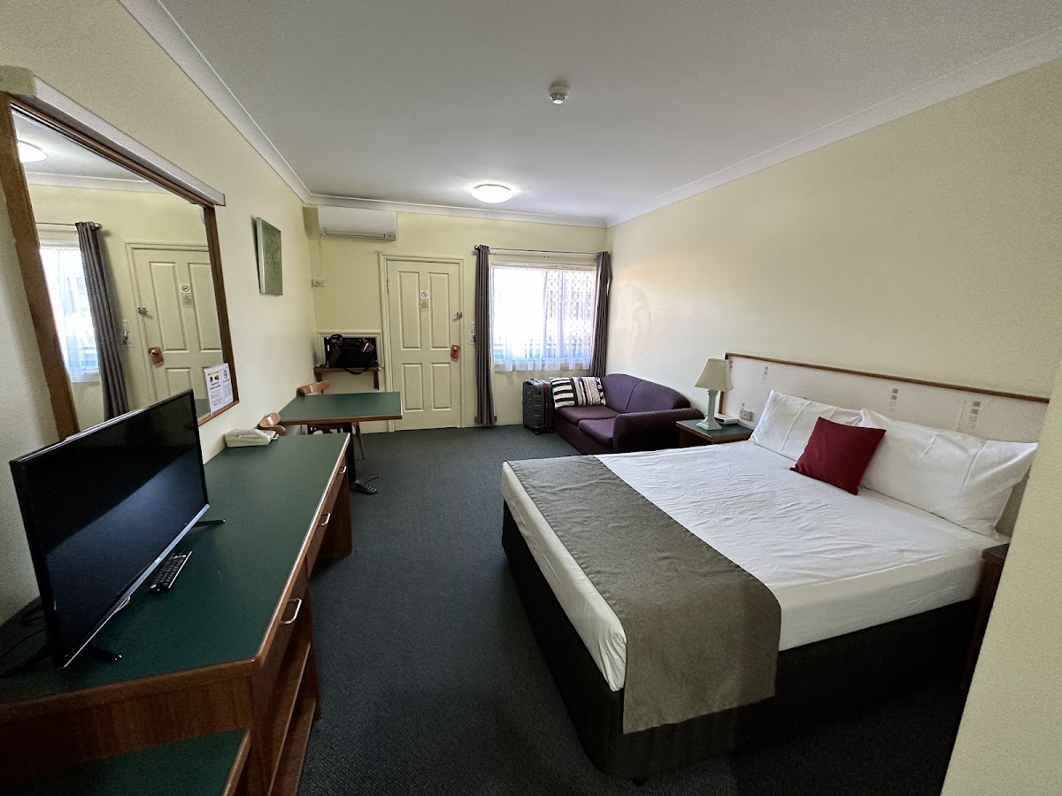 Bayswater Tweed Motel Hotel 2