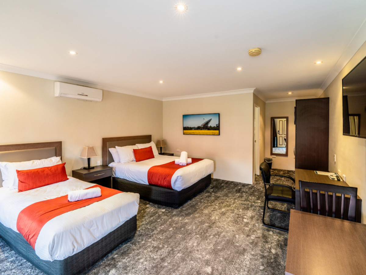 Parkes International Hotel 2