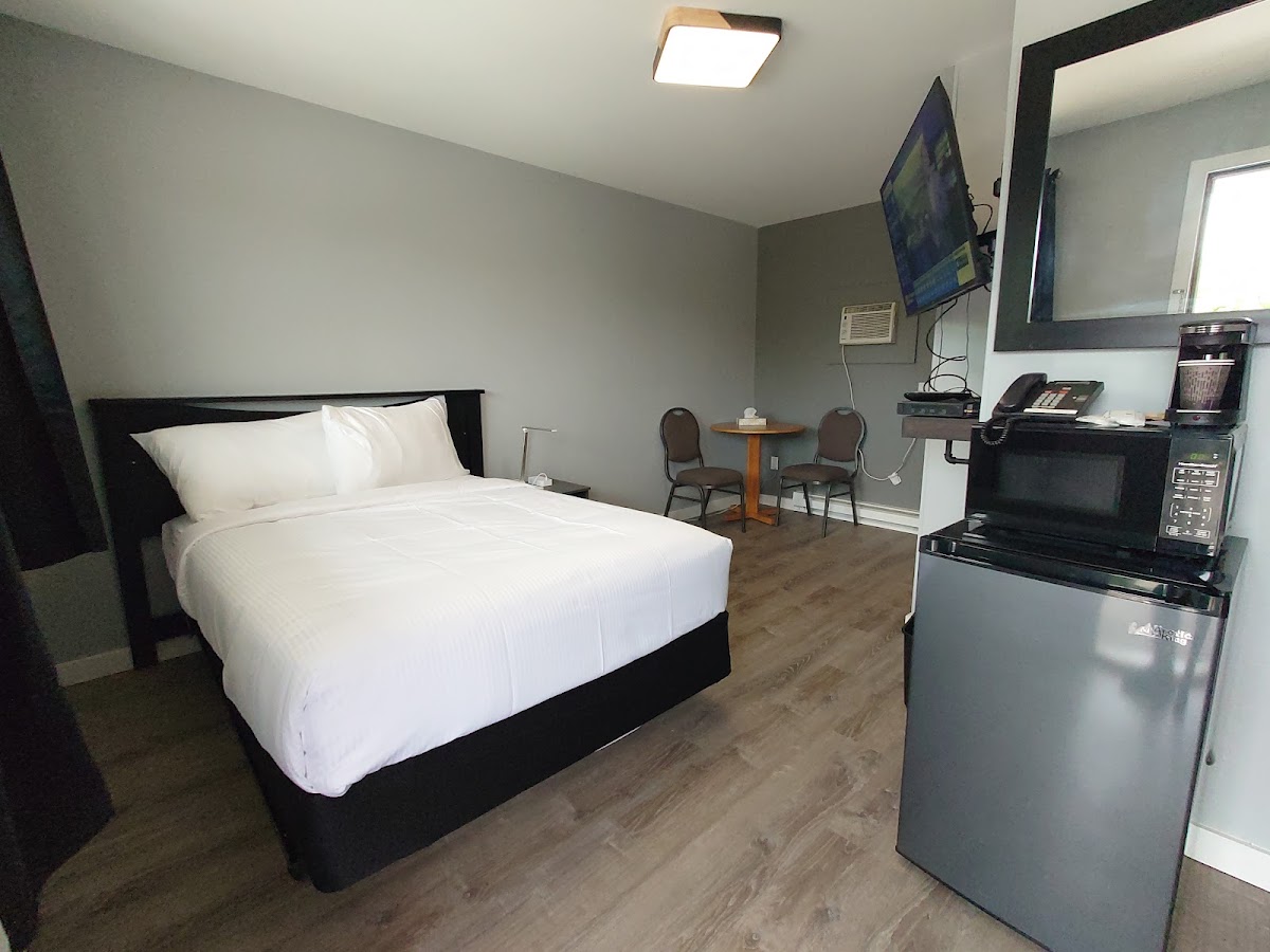 Traveller's Inn Motel Hotel 2