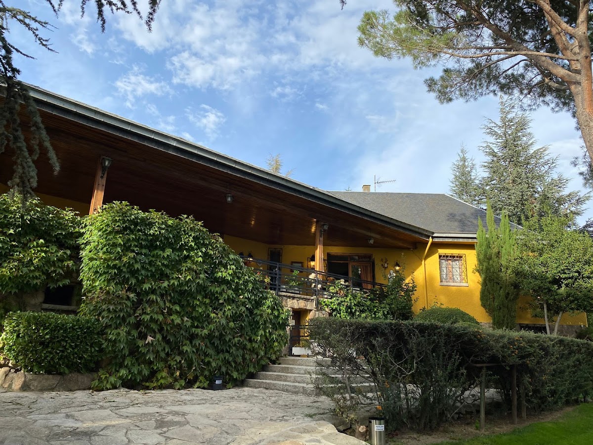Mansion Longinos