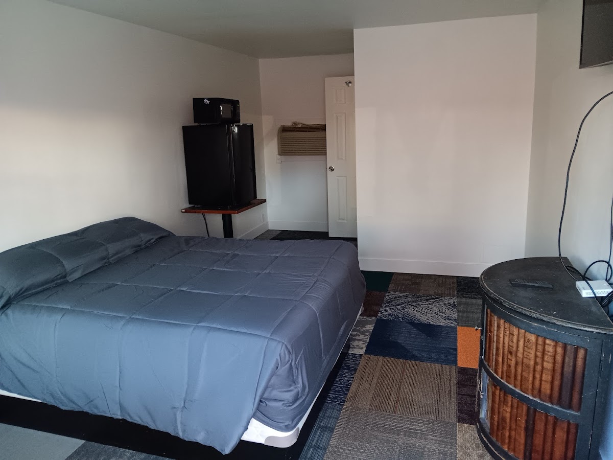 White Rock Motel & RV park Hotel 2