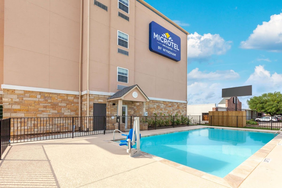 Microtel Inn & Suites by Wyndham College Station