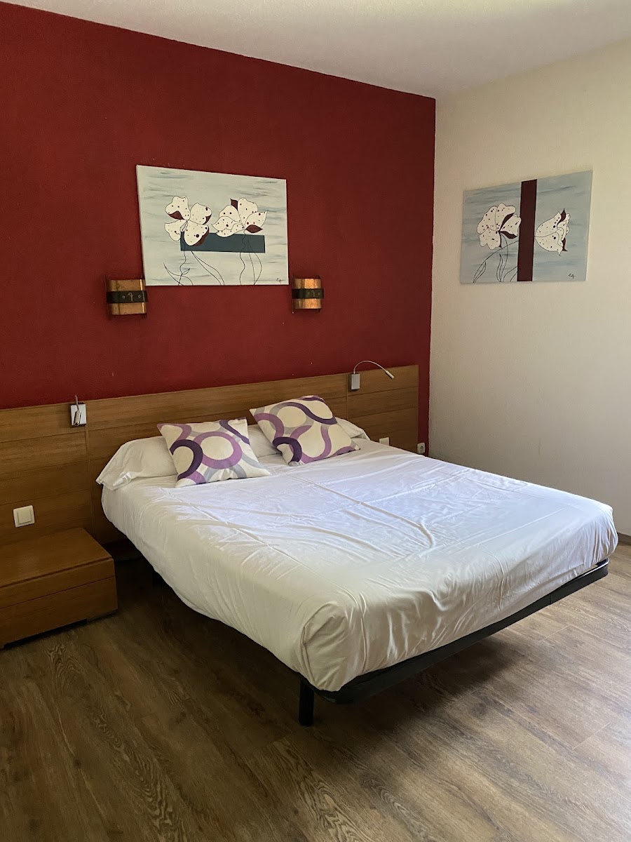 La Posada de Roncesvalles Hotel 2
