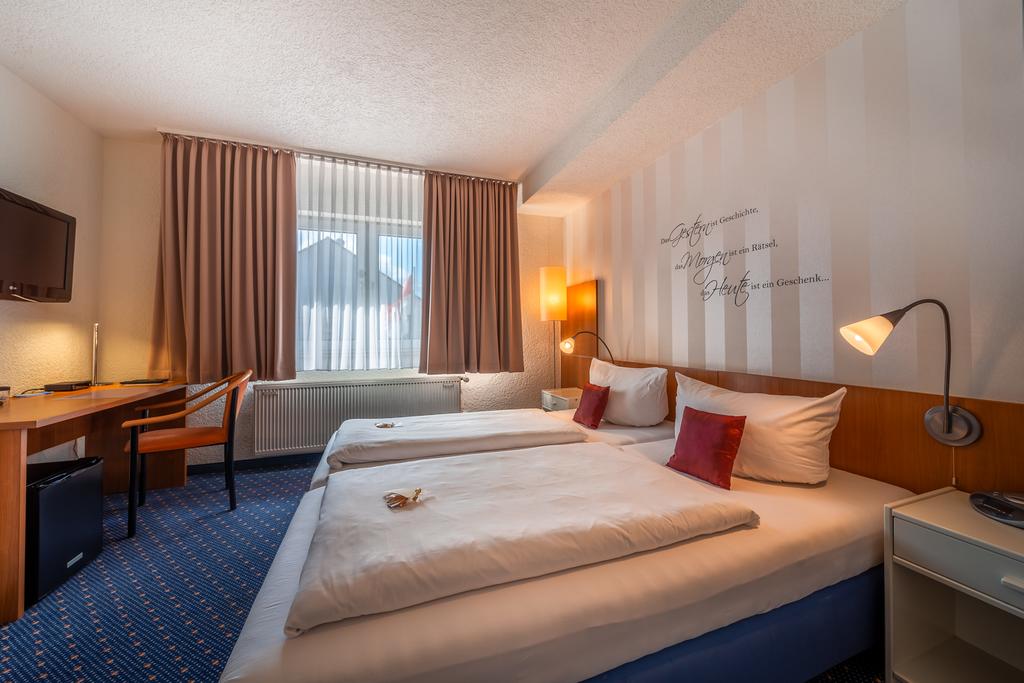 Sam & Krish's Parkhotel Hotel 2