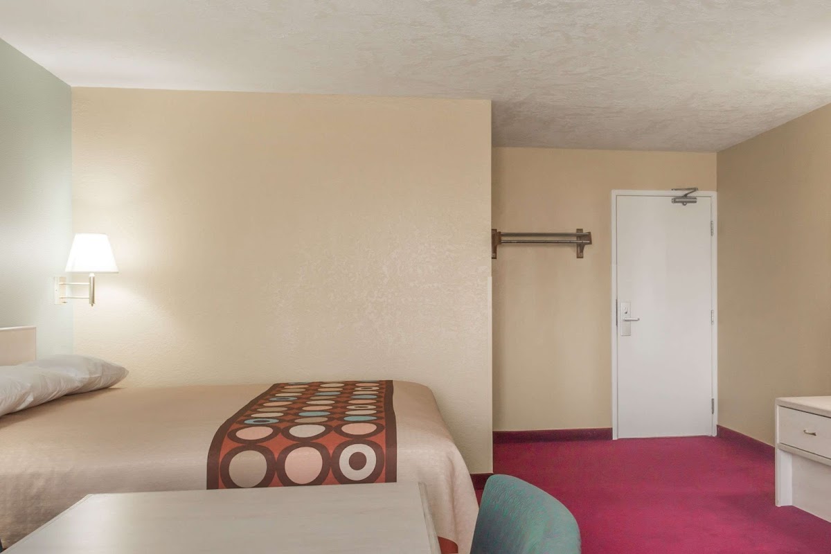 Super 8 by Wyndham Nephi Hotel 2