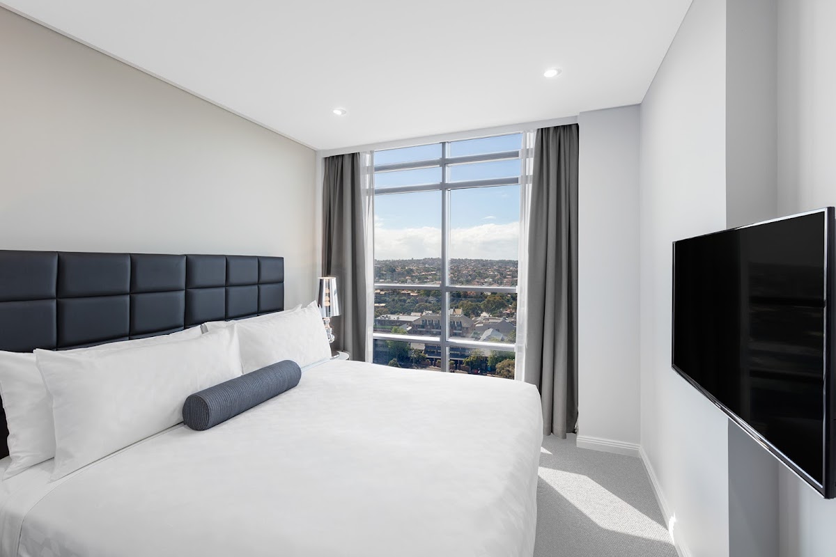 Meriton Suites North Sydney Hotel 2