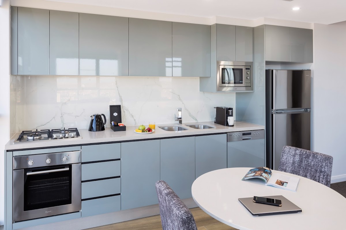 Meriton Suites North Sydney Hotel 3