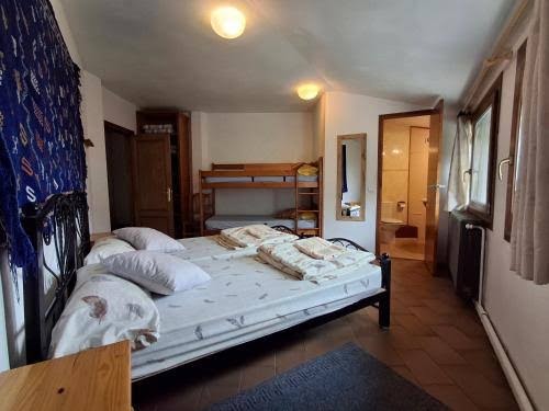 Hostal Pastuira