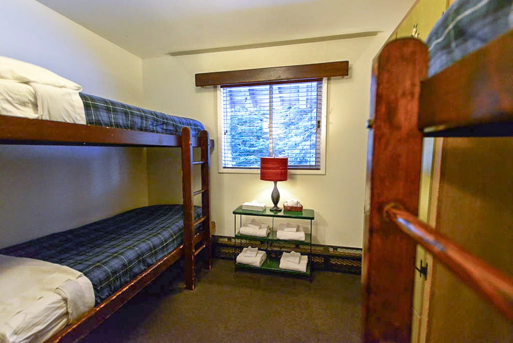 Crystal Mountain Hotels Hotel 2