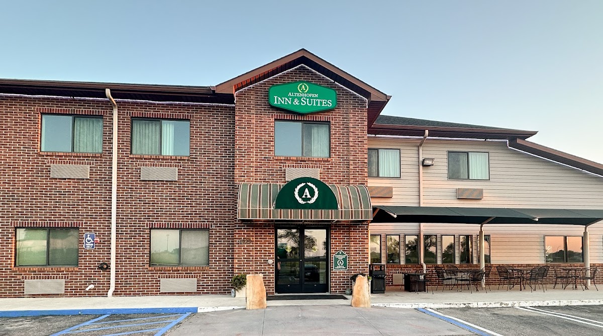 Altenhofen Inn & Suites
