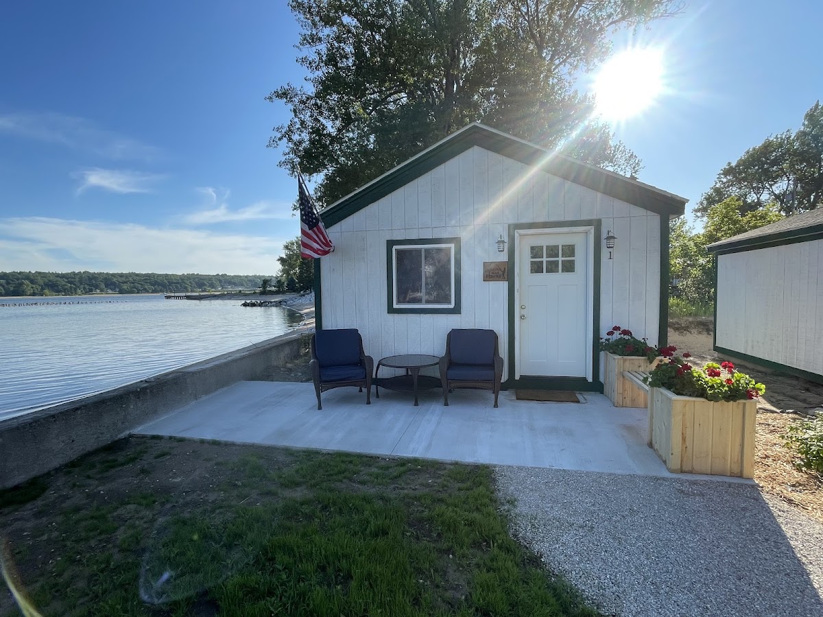 Fletchy’s Pictured Rocks Resort