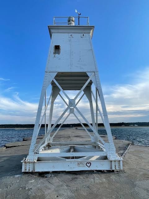 Fletchy’s Pictured Rocks Resort
