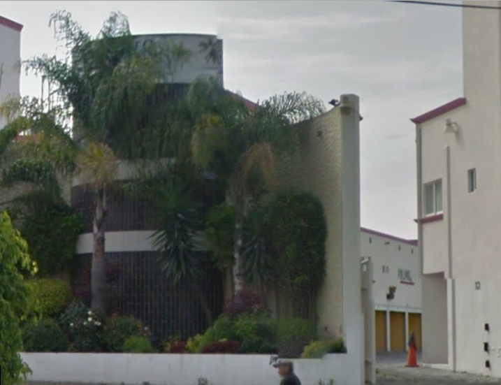 AUTO HOTEL 'California'