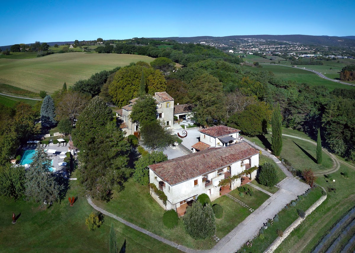 Hôtel Charembeau