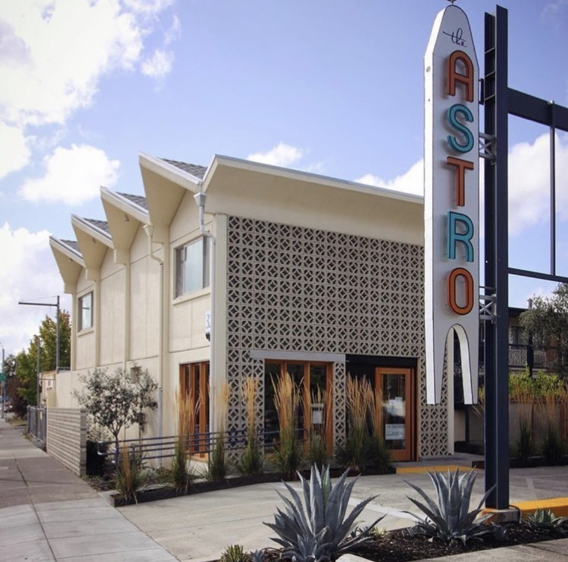 Astro Motel