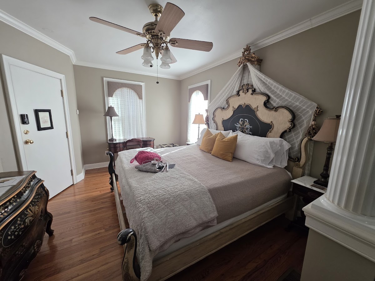 The Empress of Little Rock Hotel 2