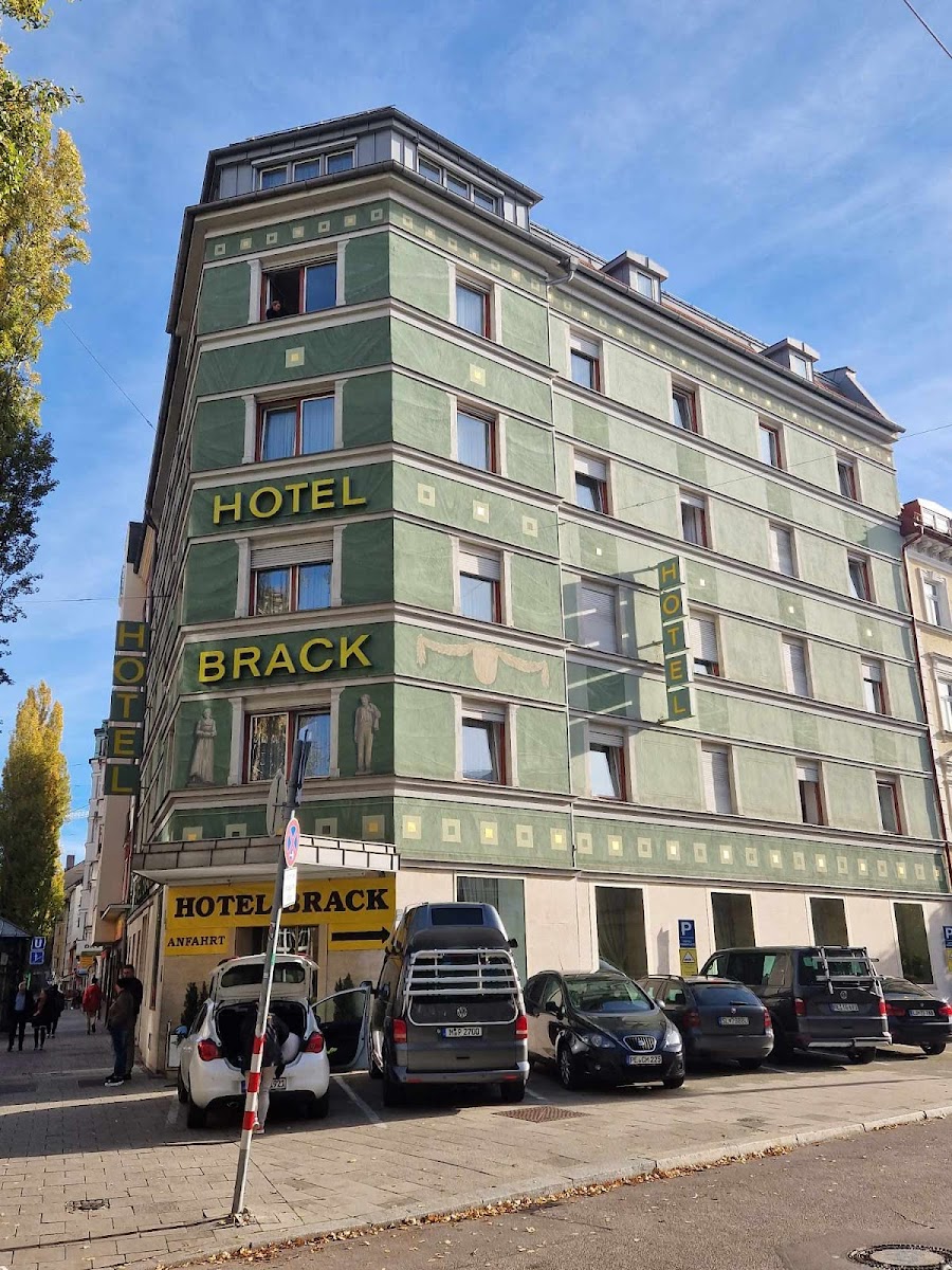 Hotel Brack Hotel 3