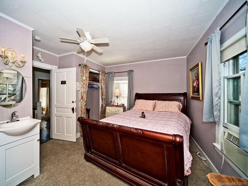 Whistle Stop Inn Hotel 2