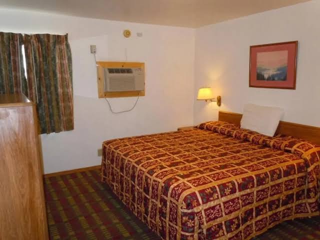 Value Inn Hotel 3
