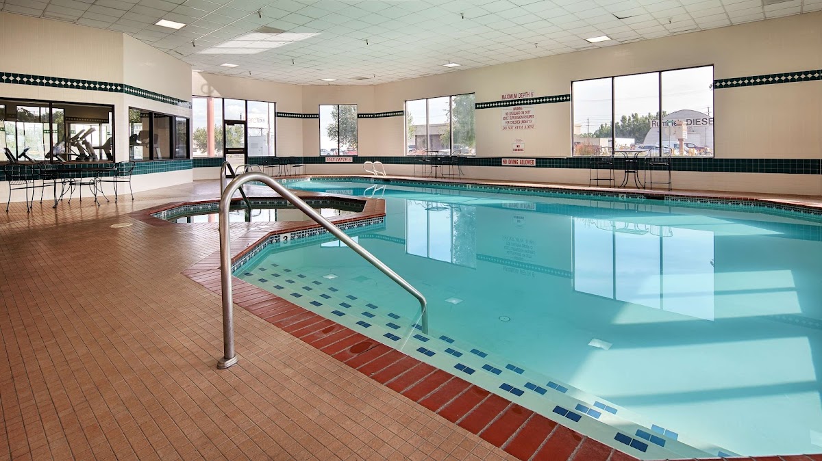 Best Western Plus CottonTree Inn Hotel 3
