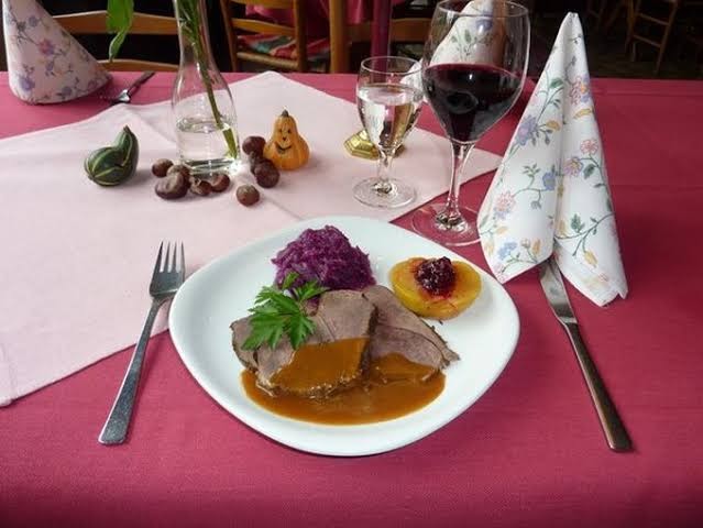AKZENT Hotel Zur Wasserburg Hotel Garni - bed & breakfast