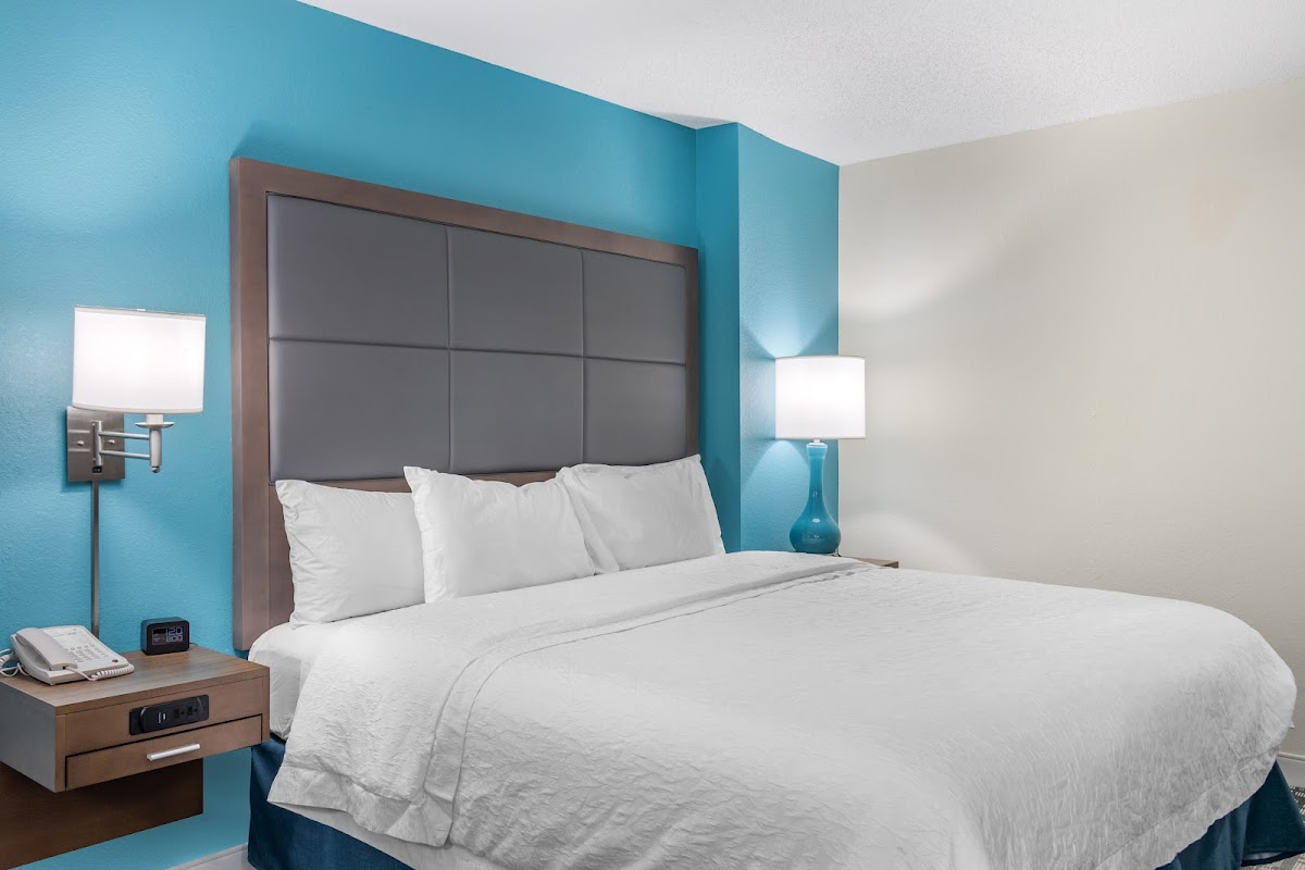 Hampton Inn Adel Hotel 3
