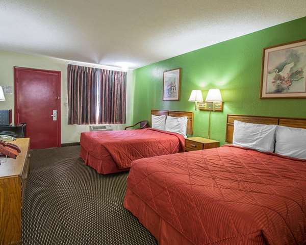Rodeway Inn Fort Pierce I-95 Hotel 2