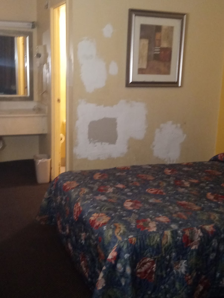 Economy Inn