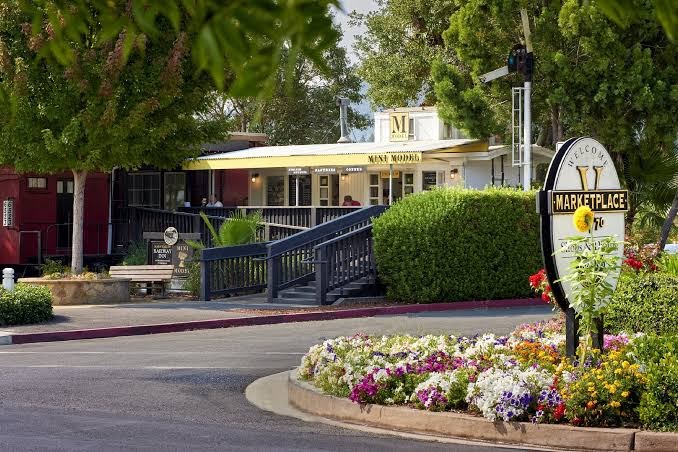 Napa Valley Railway Inn