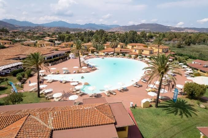 Villaggio Baia dei Pini Hotel 3