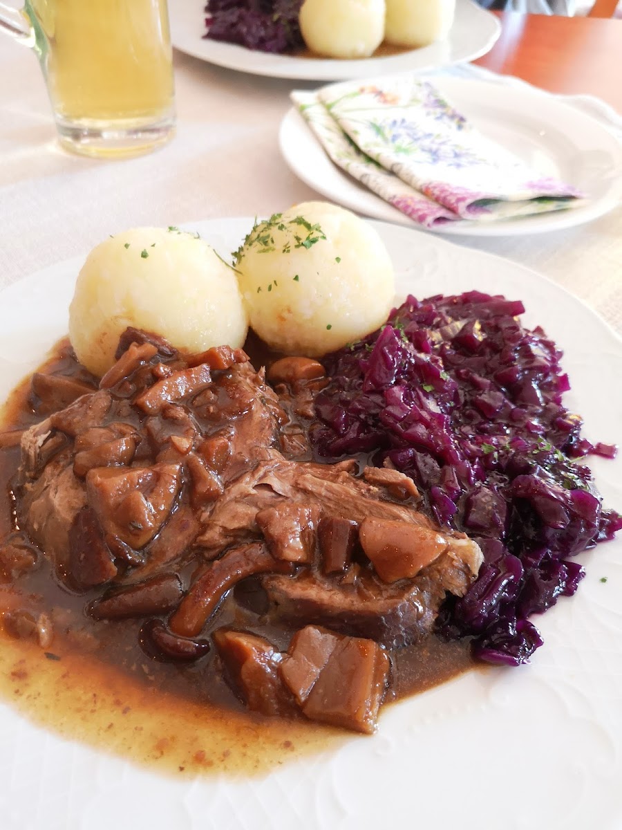 Pension und Gaststätte 'Zum Brunnen' Hotel 2