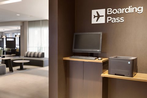Courtyard by Marriott Boston Dedham/Westwood Hotel 3