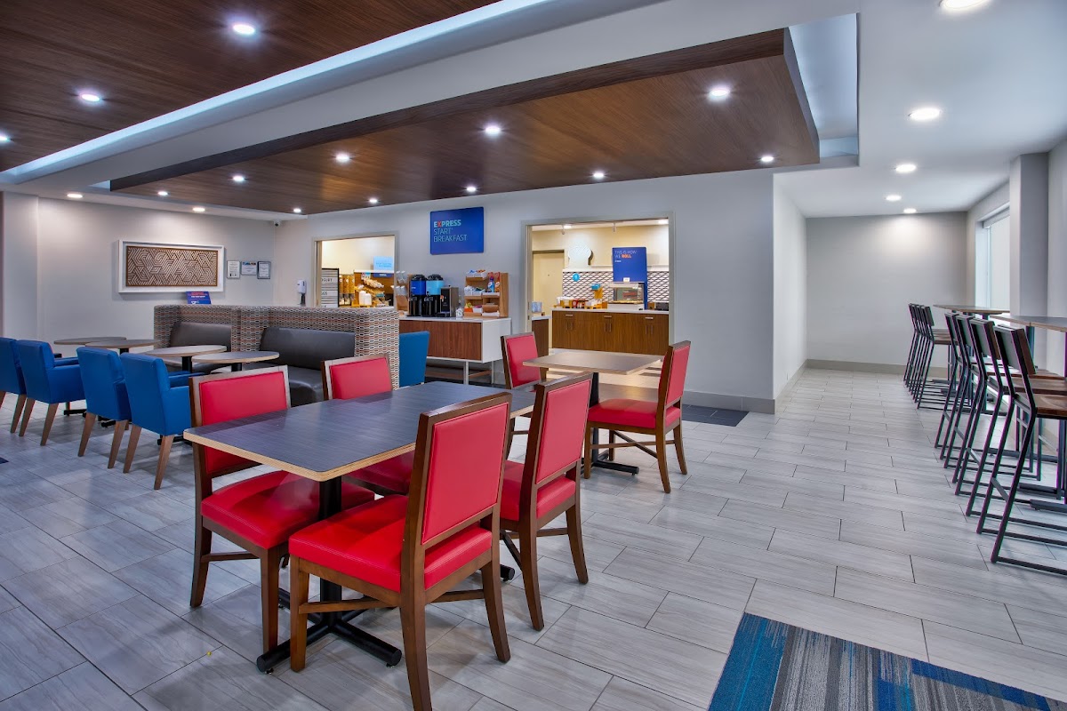 Holiday Inn Express & Suites Houston West - Katy, an IHG Hotel Hotel 2