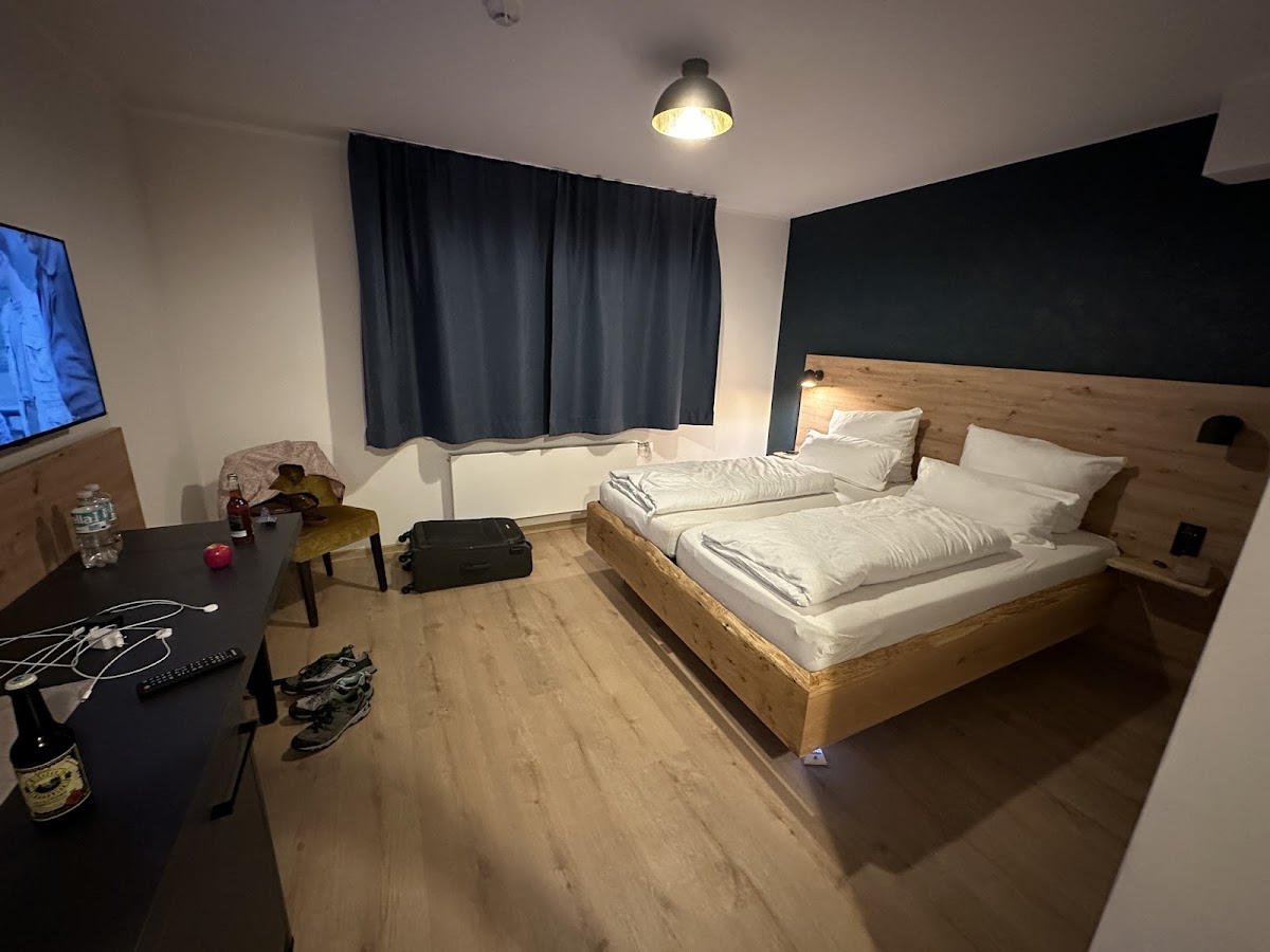 DER Hirsch • Hotel • Apartments Hotel 2